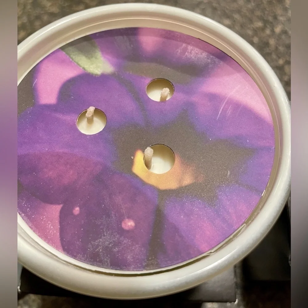 😴 AVON CANDLES Retired RARE Limited Edition 3 Varieties Coconut~ Waffle ~ Violet